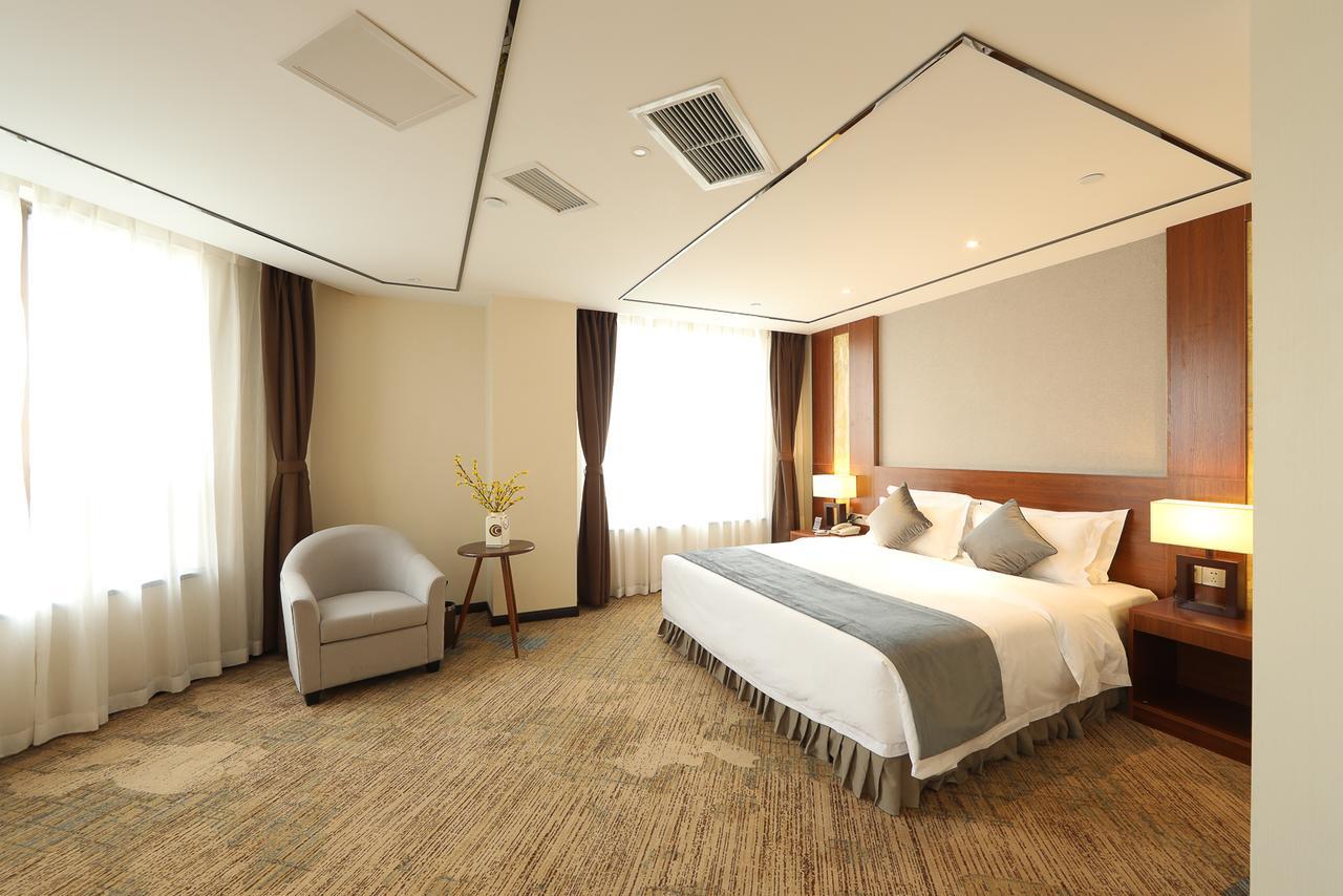 Zhi Hui Tang Feng Ze Hotel Chengdu Exteriör bild