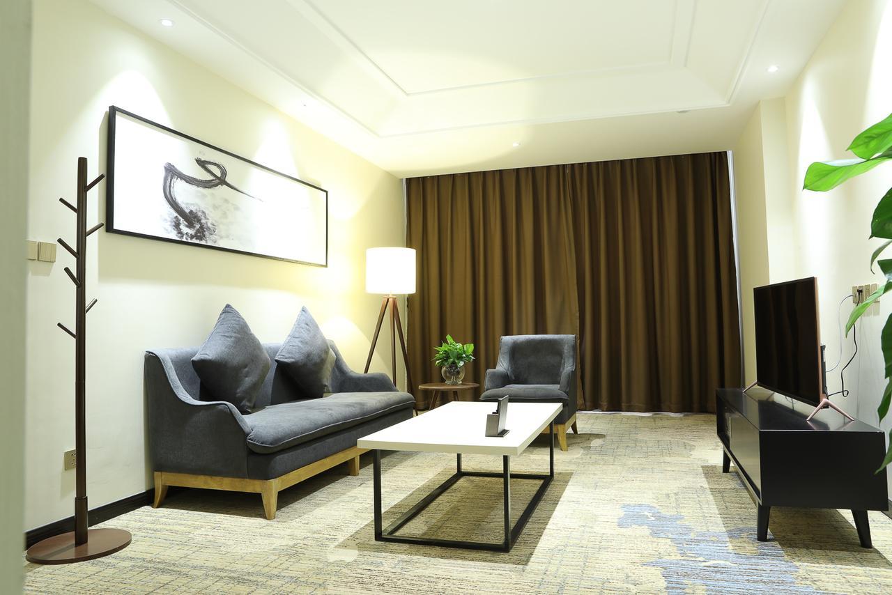 Zhi Hui Tang Feng Ze Hotel Chengdu Exteriör bild