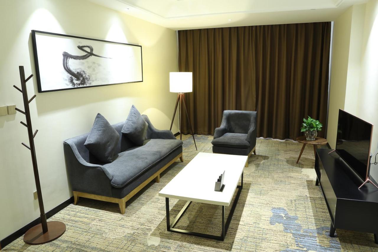 Zhi Hui Tang Feng Ze Hotel Chengdu Exteriör bild